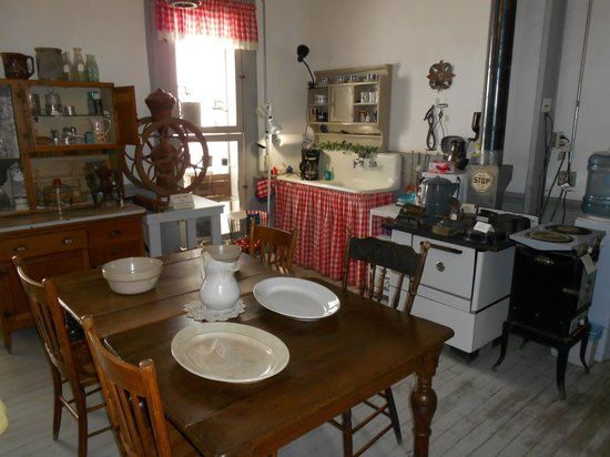 Annie Riggs Memorial Museum